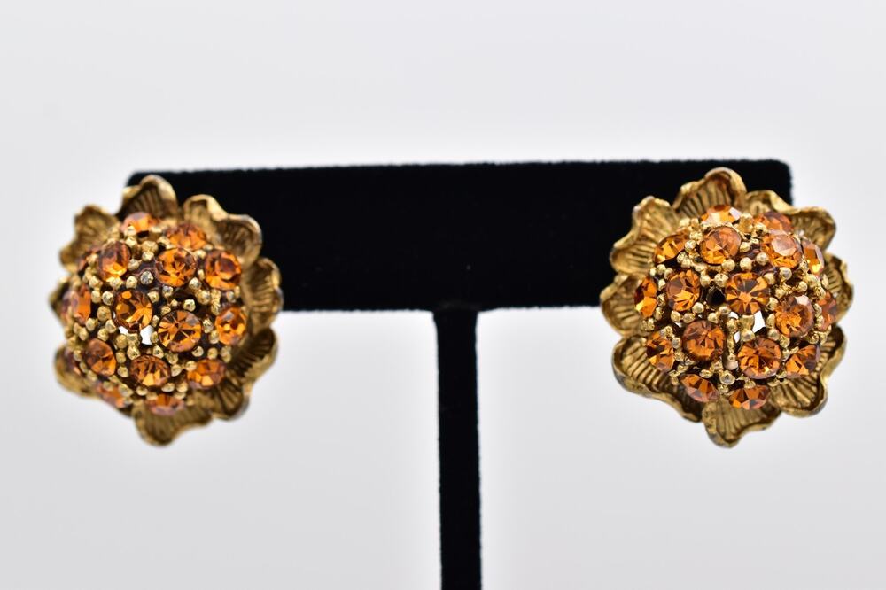 Vintage Orange Crystal Flower Clip On Earrings Antiqued Gold Chunky 1970s BinAY